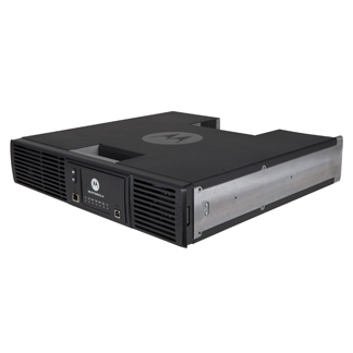 MOTOTRBO™ SLR8000